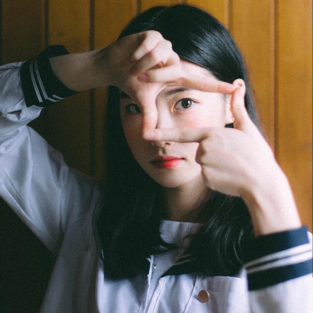 这个发型很少女。