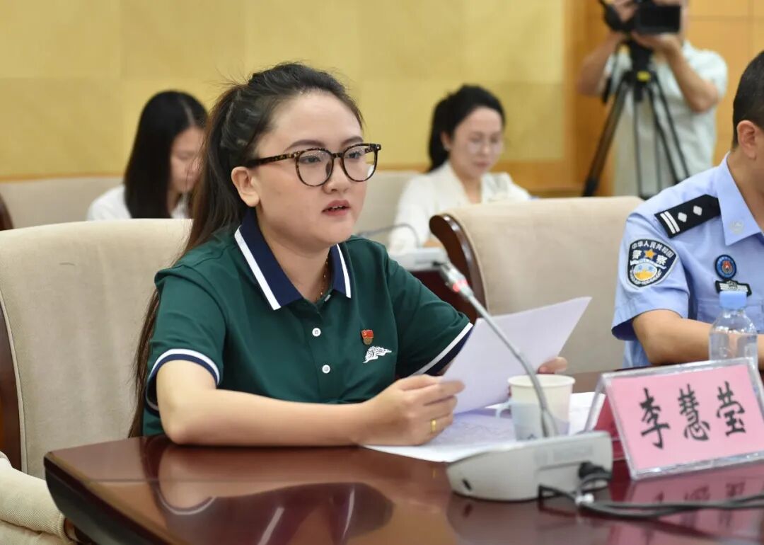 李慧莹.JPG