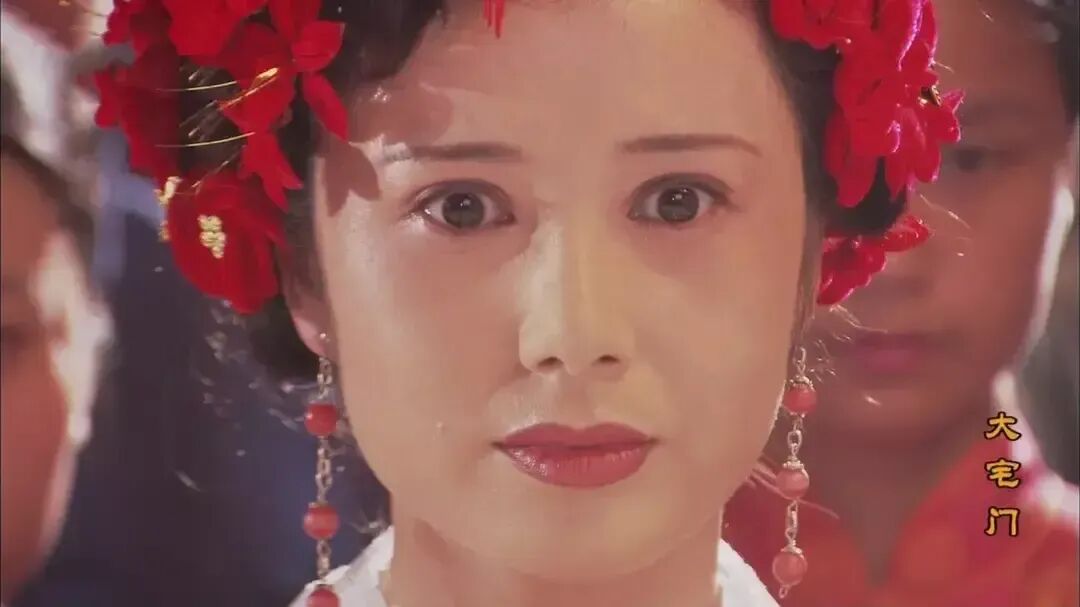 可惜追星太过容易走火入魔～《大宅门》里的白玉婷是我看过蒋雯丽