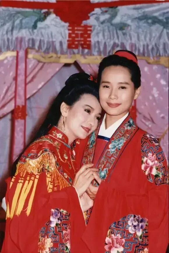 张国荣说我最钟意叶童她到底背着我们演过多少男人