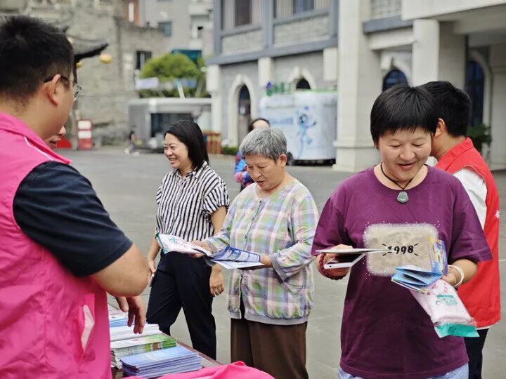 市妇联开展国家网络安全宣传周科普活动