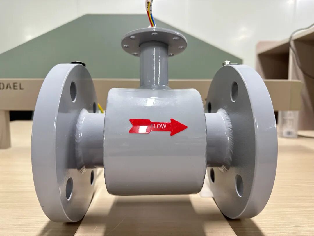 智能管道式电磁流量计传感器