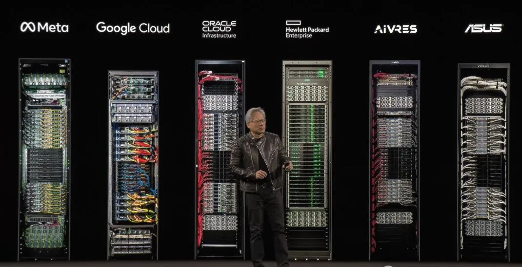 GTC 2025：GB300发布、英伟达未来三年路线图已公开，B200破了DeepSeek推理世界记录 - 智源社区