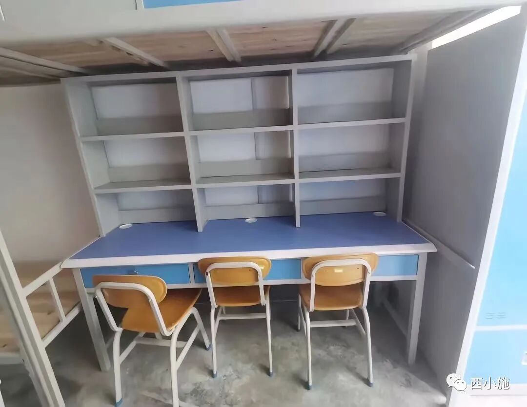 大一开学宿舍是这样的