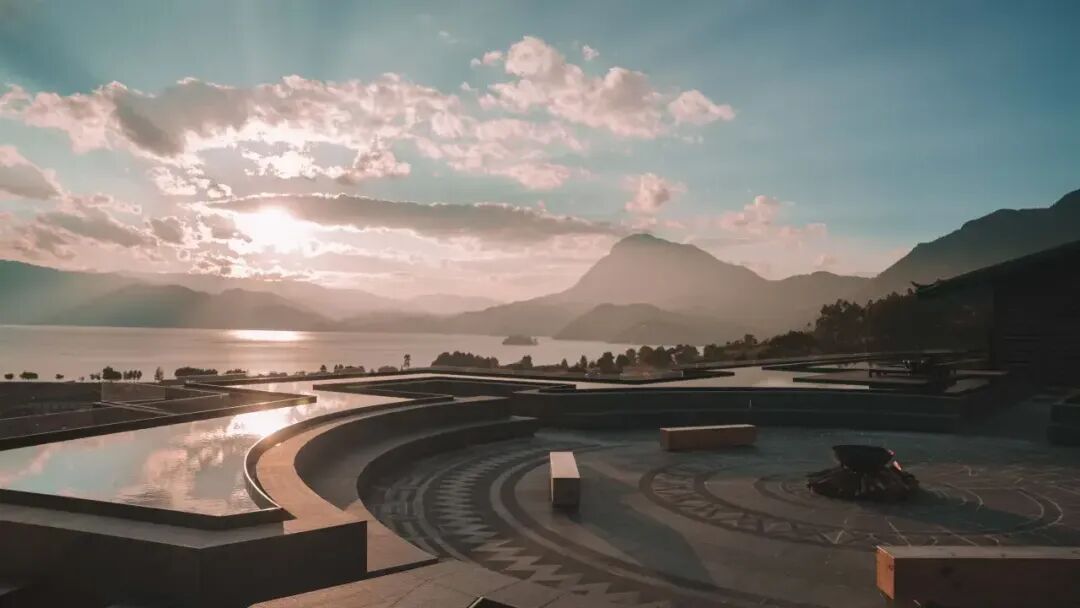 泸沽湖万豪Design Hotels元旦寒假不加价2晚2699起含双早