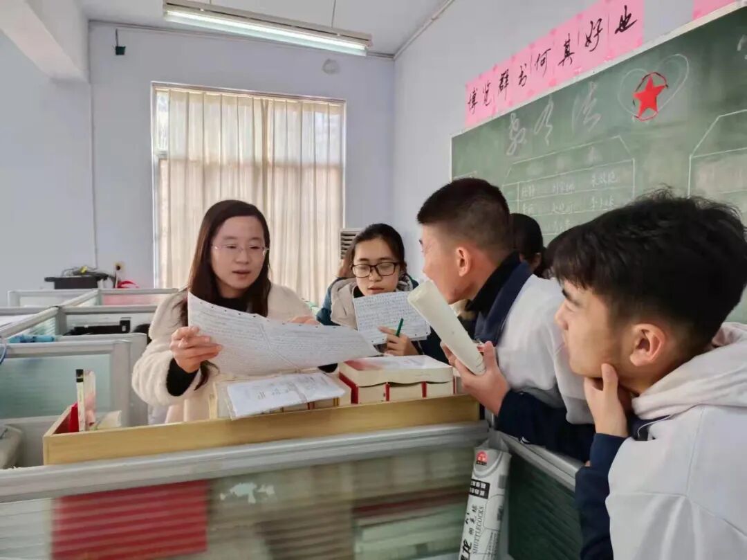 三八巾帼标兵事迹材料_三八红旗手和巾帼标兵_巾帼标兵