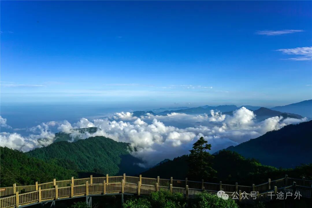 西岭雪山海拔多少米