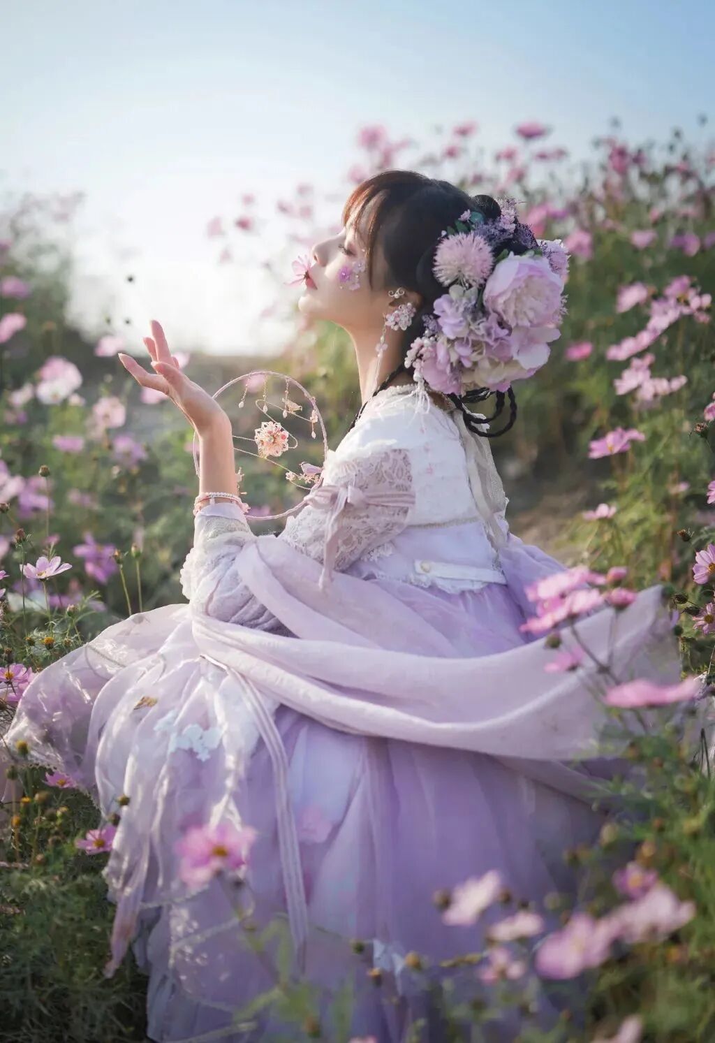 【美女】那个“一年赚一栋上海大别墅”的Lo圈模特，要进军娱乐圈了（组图） - 24