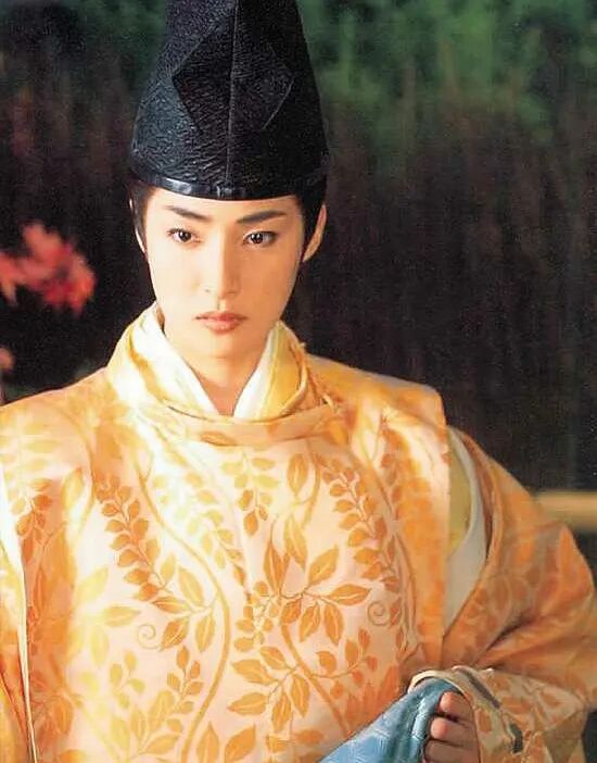 【美女】姐姐们请靠边站！她才是真正的姬圈扛把子（组图） - 13