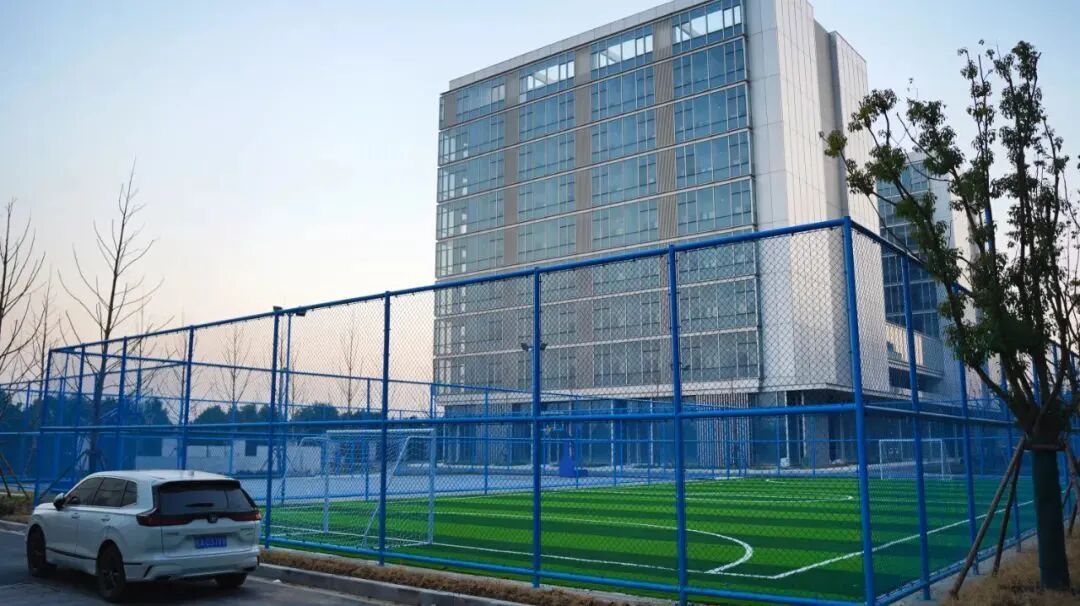 洛陽時尚服裝價格多少（洛陽時尚服裝價格多少錢一套）