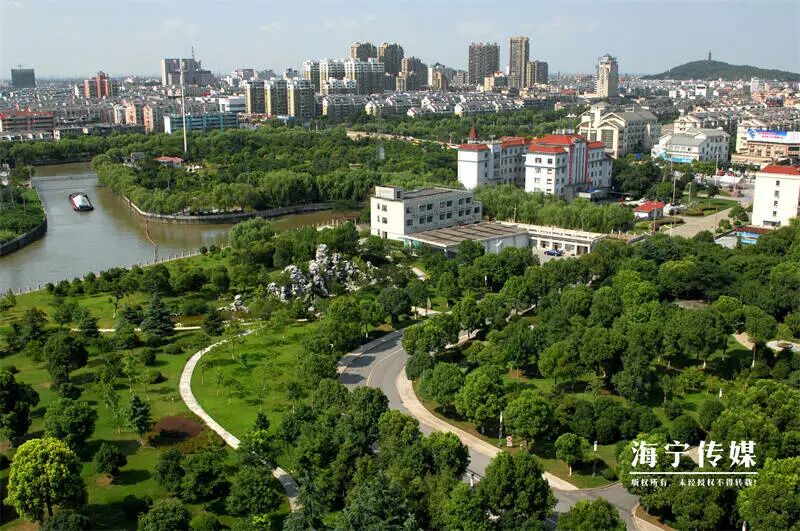 時尚炫酷服裝海報（時尚服裝圖片素材）