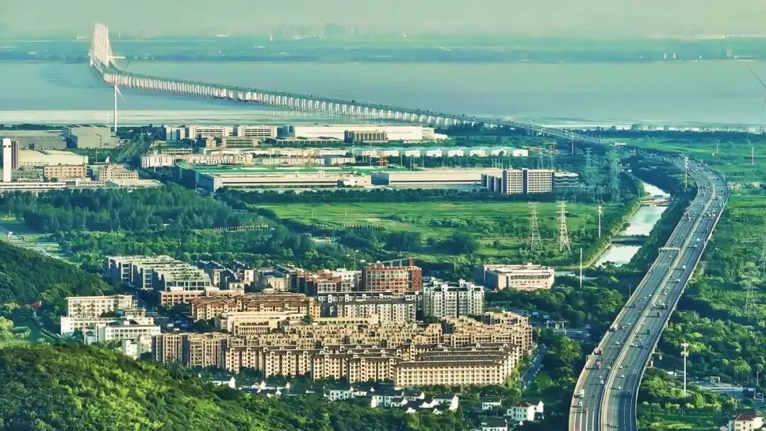 男士秋季時尚服裝搭配（男士秋裝新款2020搭配）