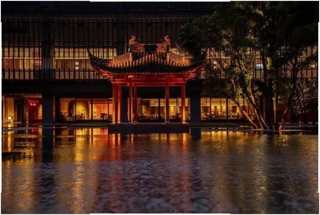 高端酒店进化论：从网红打卡到旅游目的地