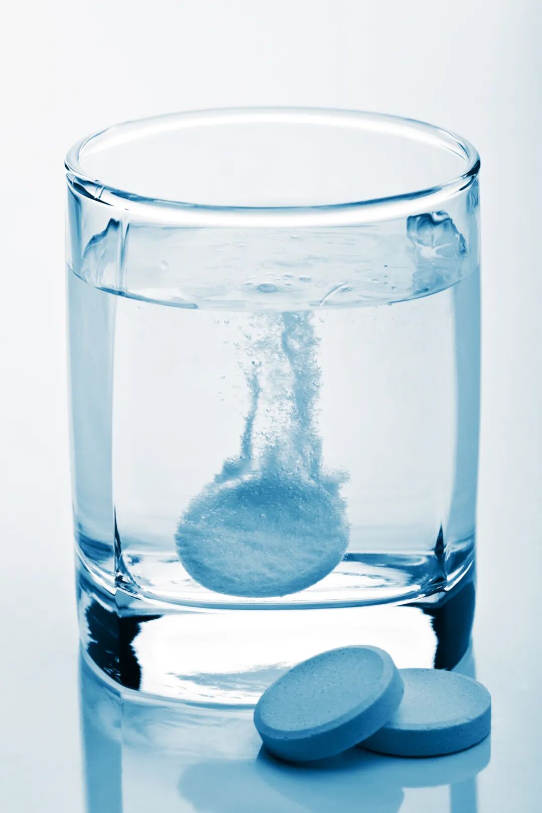 BE药片治什么作用女子把药片掰开吃致昏迷！这些药用法错了要出事……_https://www.jmylbn.com_新闻资讯_第9张