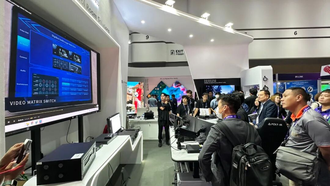 InfoComm Asia 2025泰国展，青松光电 LED 折叠一体机引关注