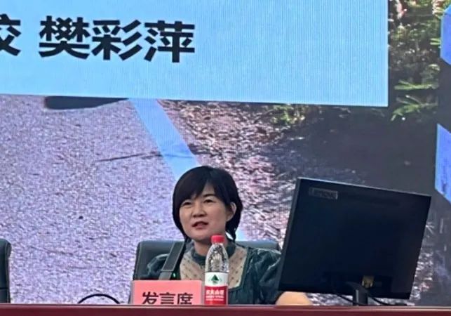 新英语老师教学感悟_英文教知识学新老师好吗_老师教我们学新知识英文