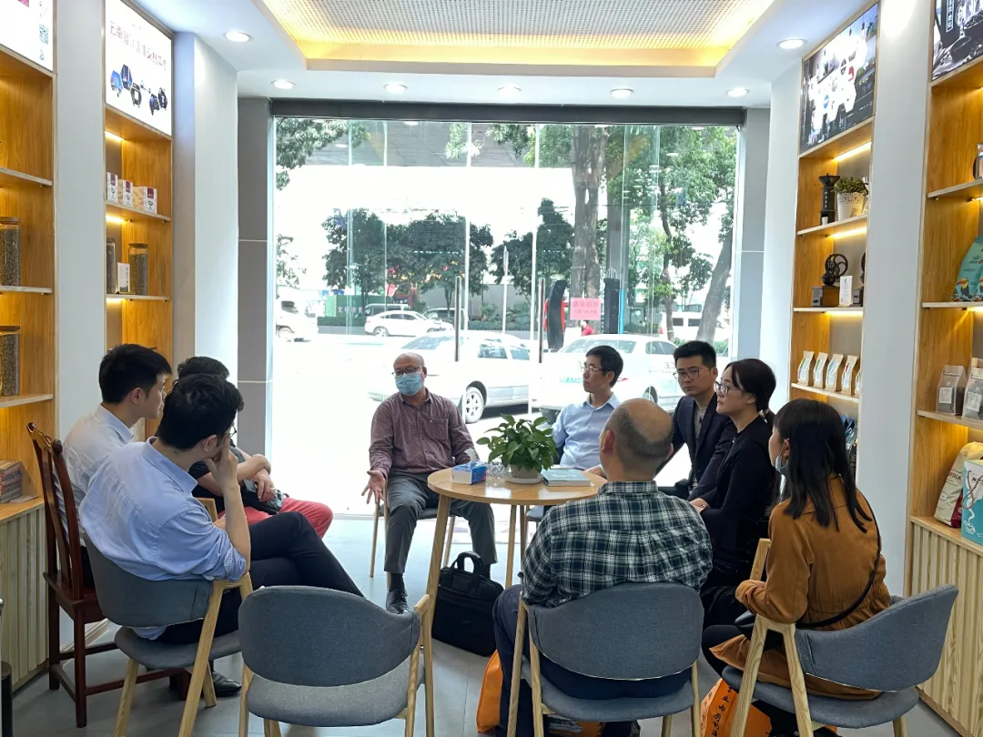 越南駐廣州總領事館一行訪問金達咖啡飲品城