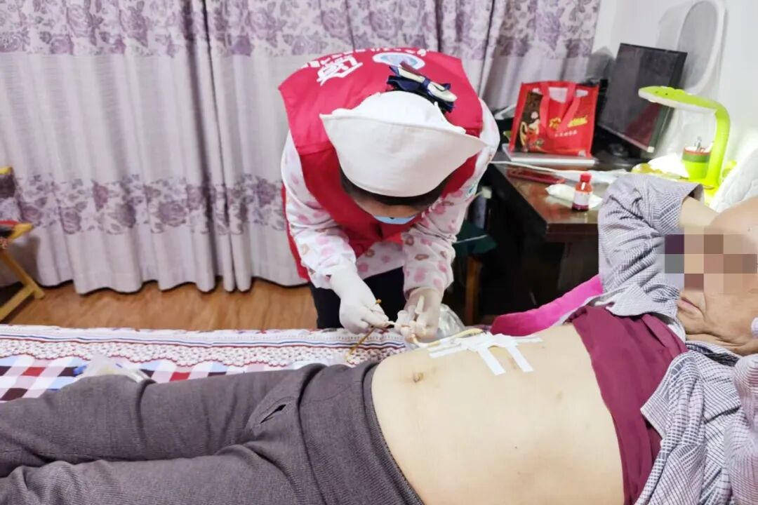 医院引流袋怎么操作互联网+护理服务丨上门更换引流袋，换的是服务，守的是信任！_https://www.jmylbn.com_新闻资讯_第7张