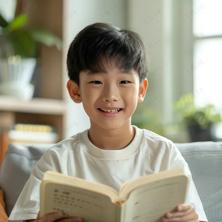 快乐的孩子读书学习高清图片高清摄影大图-千库网