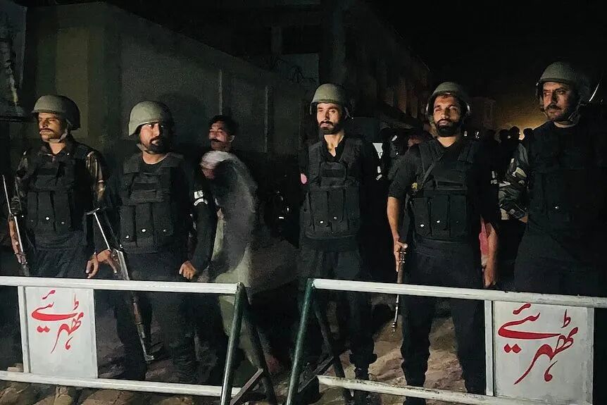 印巴局势重大升级，印度袭击巴基斯坦八人死亡，巴方誓言报复