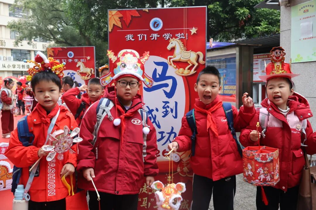 “神兽归笼”现场！台江各校开学“大片”上演！