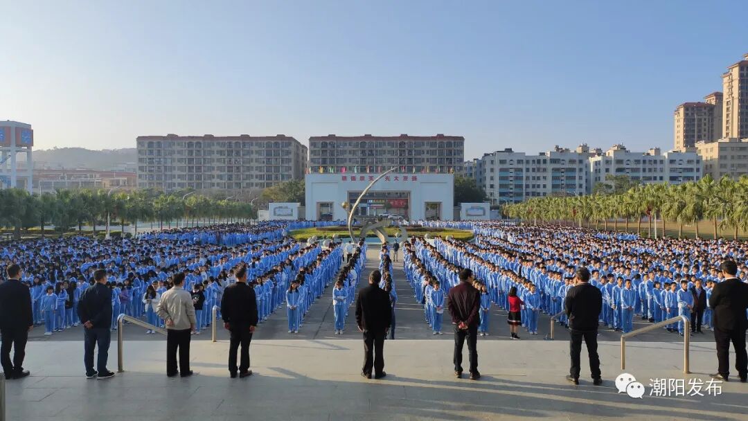 潮阳一中明光学校据了解,为确保新学期平稳有序安全开学,区教育局