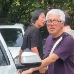 58岁歌手张宇生病后首次露面
