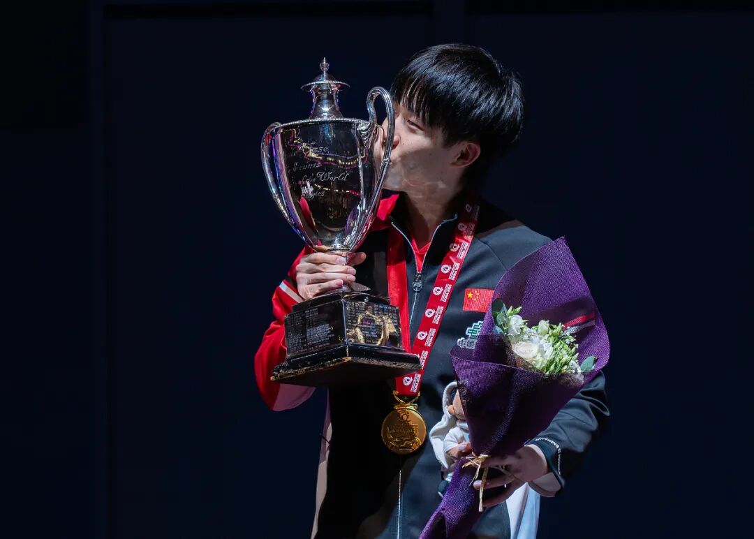 白发美男天花板