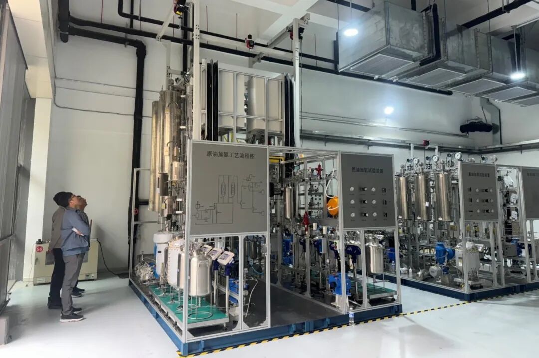 两套悬浮床加氢中试装置.jpg