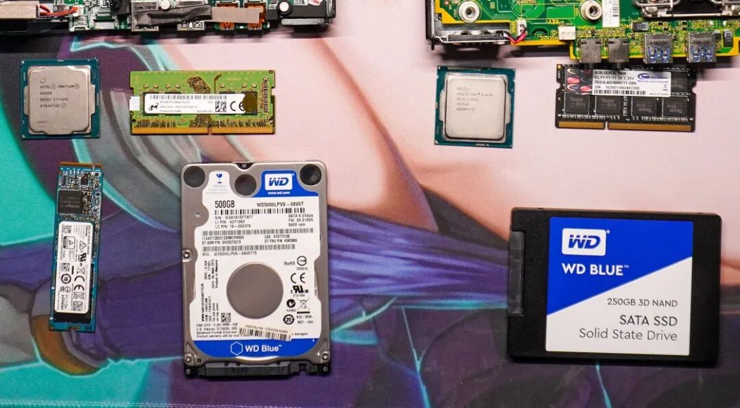 电脑内存条怎么看型号 显卡、硬盘、内存……买一台二手笔记本之前，你需要知道的 10+ 件事