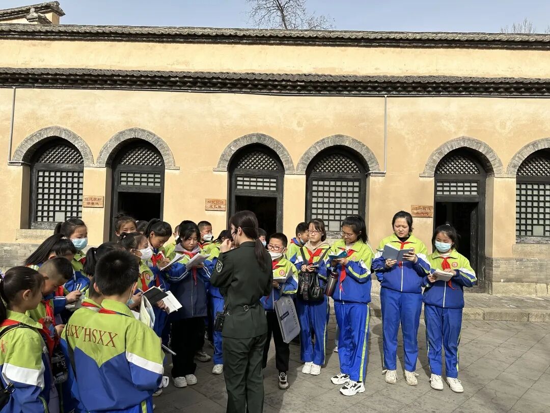 少先队动态 | 武乡县洪水镇洪水小学开展"游基地 学党史"红色研学实践