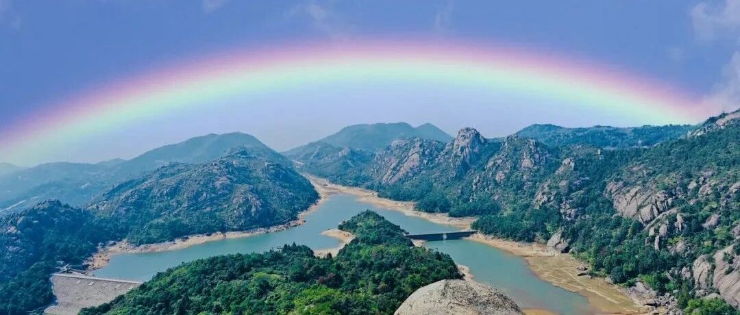 浙江最不能错过的城市！不要再只说她有钱了！仙山秀水，奇瀑列岛…千百年前，这里就是旅行者的天堂！