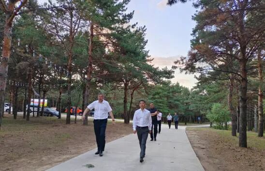 侯绪珉到大庆市杜蒙县调研防沙治沙及林长制工作