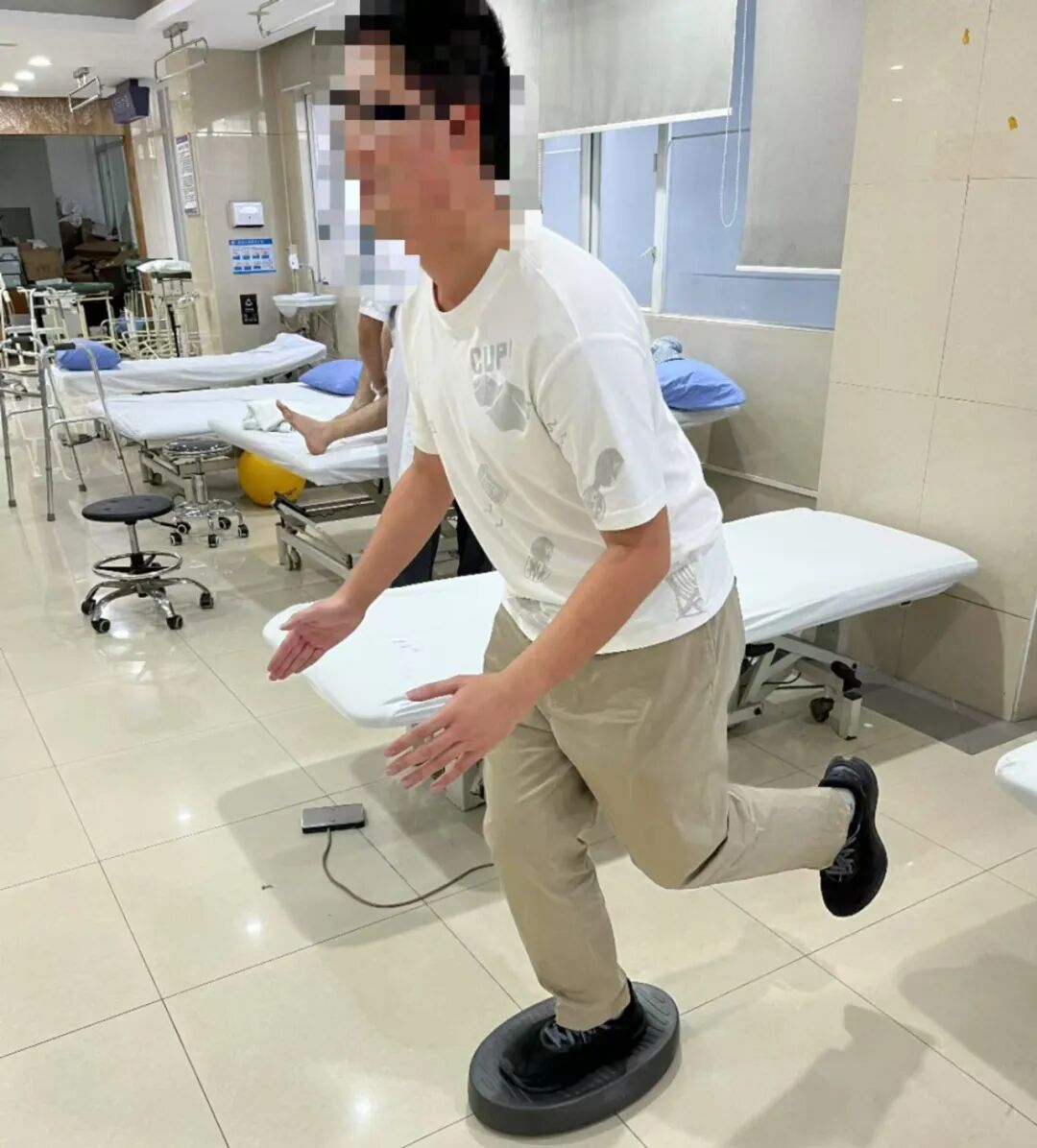 脚崴了怎么快速恢复