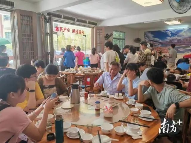 餐饮致富经_致富餐饮加盟项目_致富餐饮项目