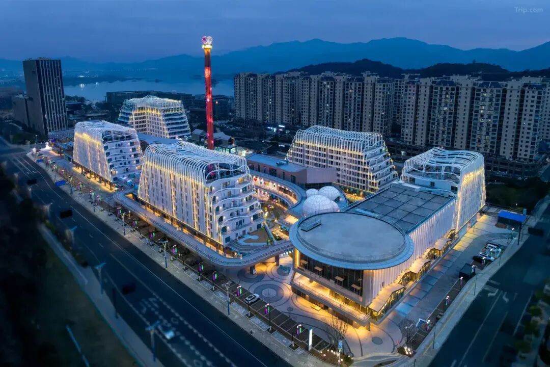美团酒店300元大额券 暑期多城不加价 券后低至224元晚