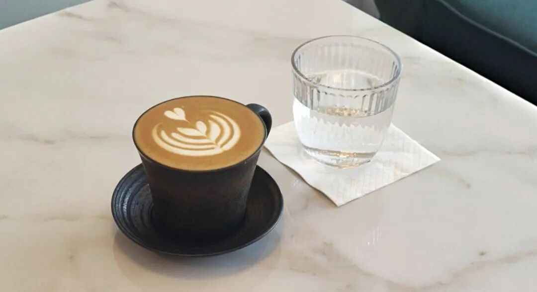 每天喝咖啡是“续命”还是“伤身”？答案藏在这3个细节里