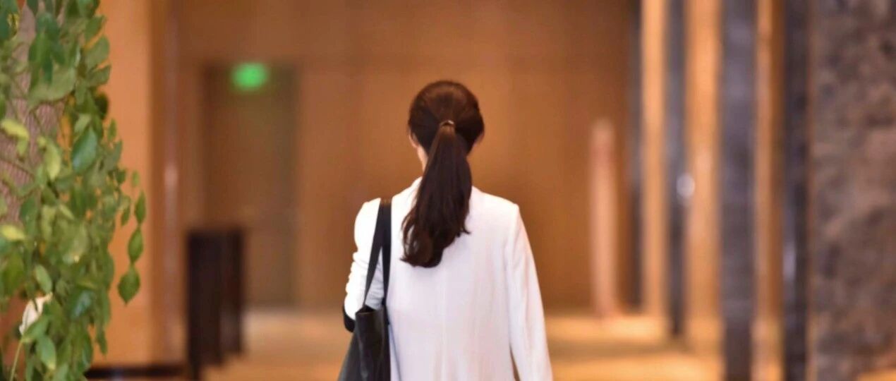 25岁姑娘乳房查出9个肿瘤！医生：癌症性格害了她！