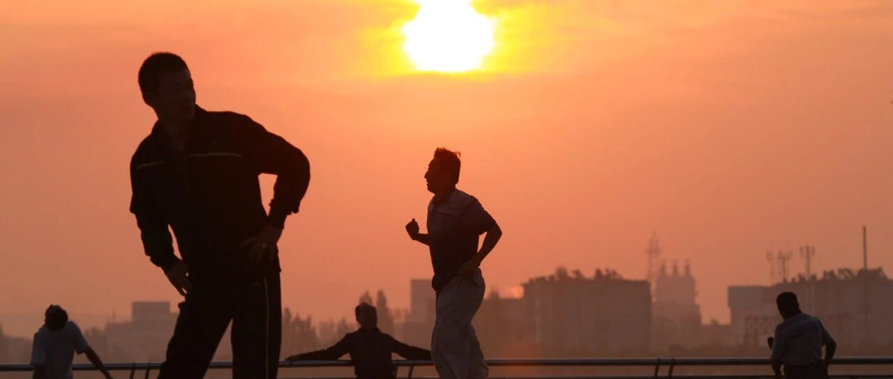 那些天天坚持早起的人，后来都怎么样了？