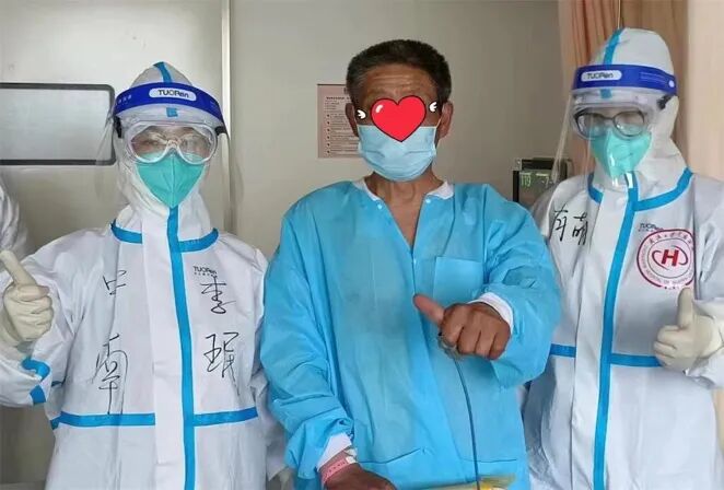 感染、隔离、抢救……一位59岁新冠重症患者在上海的经历（组图） - 1