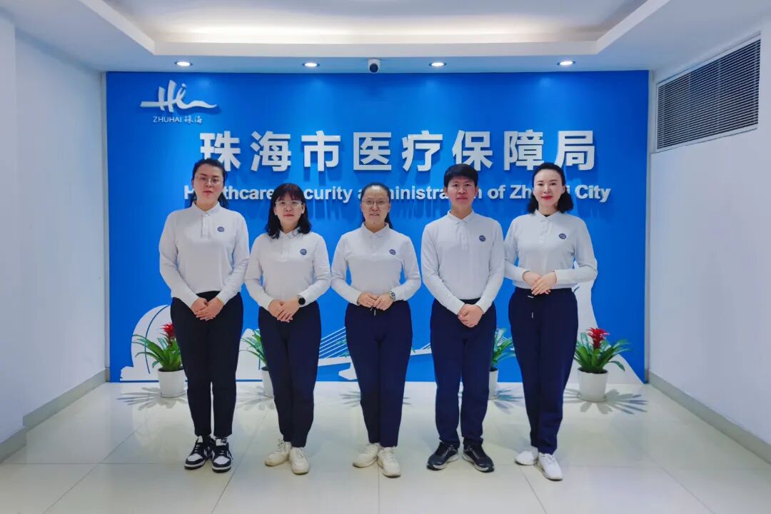 2024年科室合照3.jpg