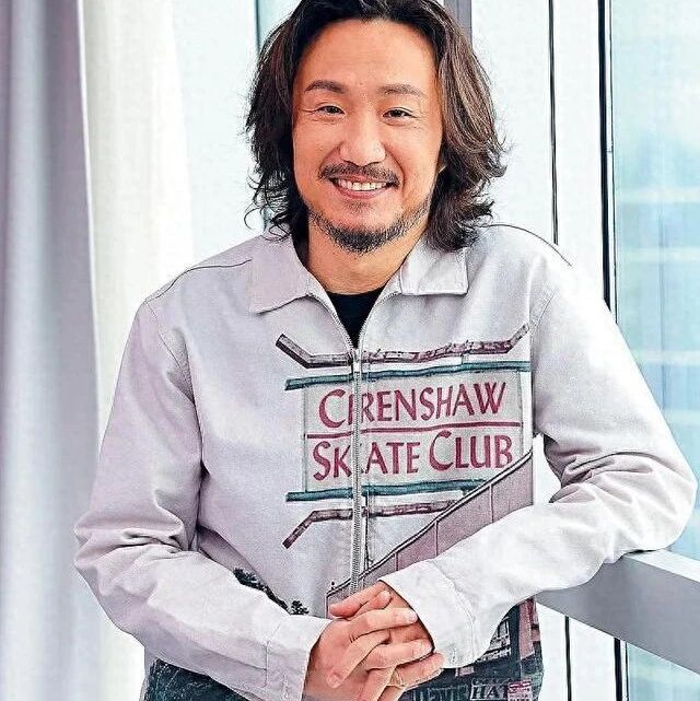 郑中基亲证离婚,13年婚姻画句号,8000元赡养费争议本人亲自回应