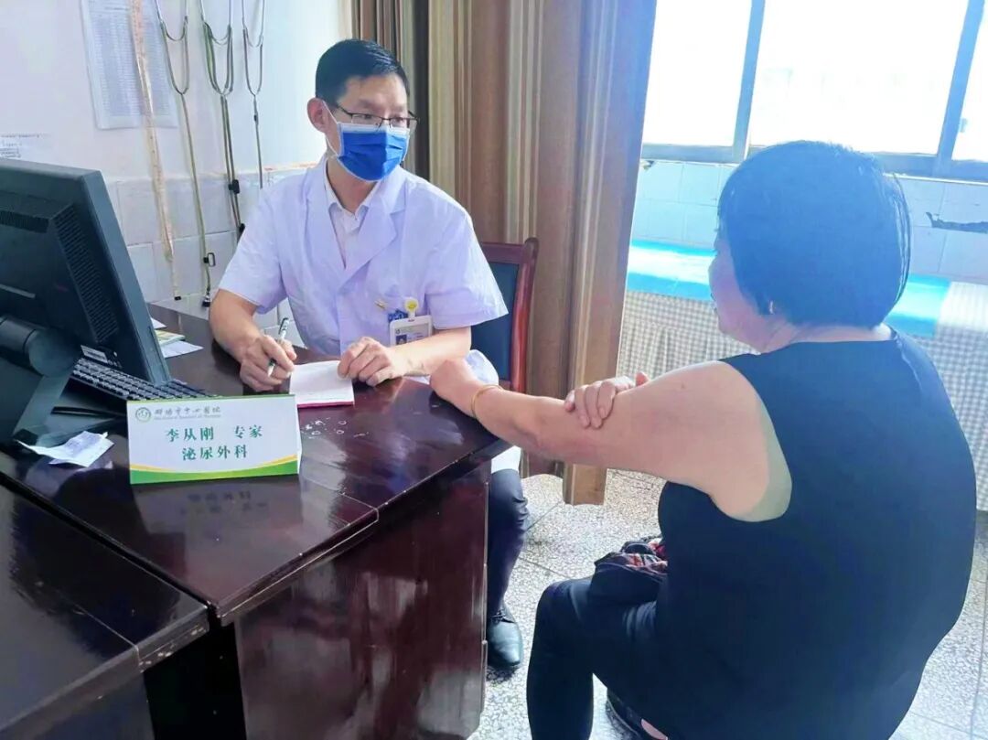 邵阳市中心医院四级联动大型卫生健康下乡活动(隆回县