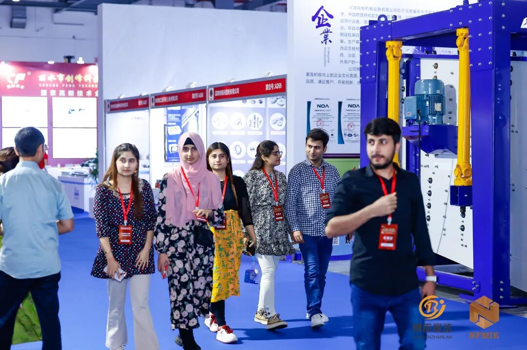 _R1A7999-opq3014764758 (1).jpg