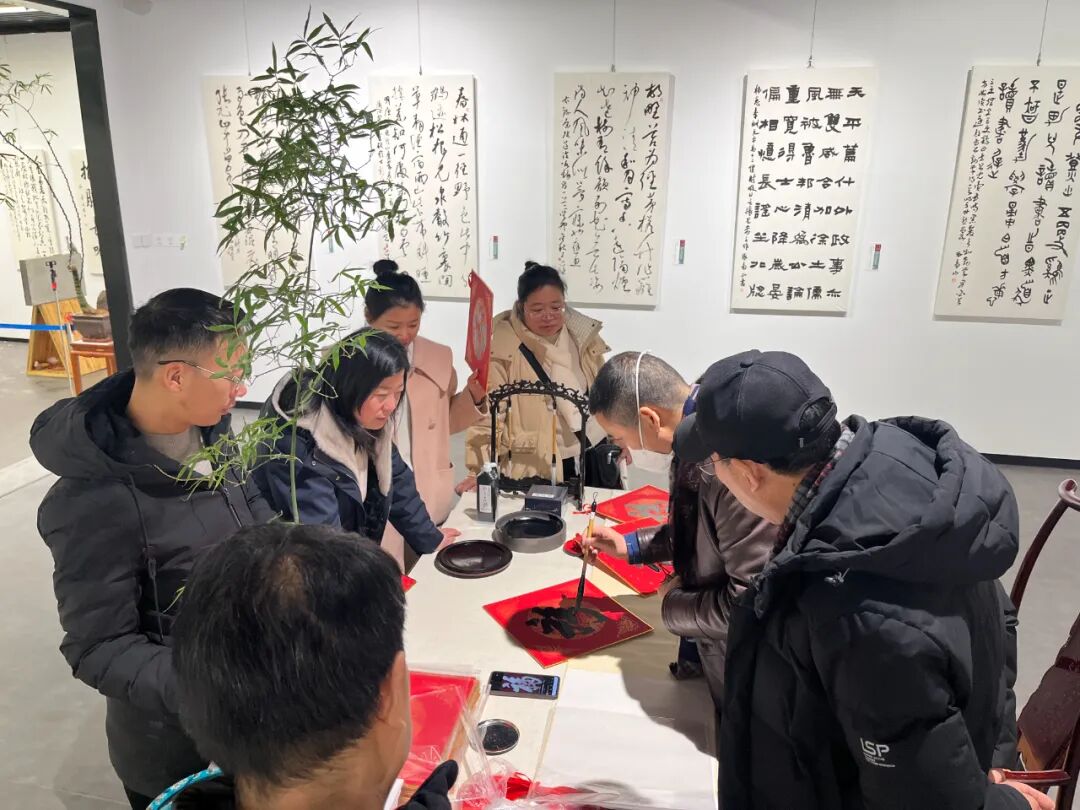 藏·展览丨纸笺传情，笔墨放歌——河南书法名家邀请展在天下收藏开幕(图11)