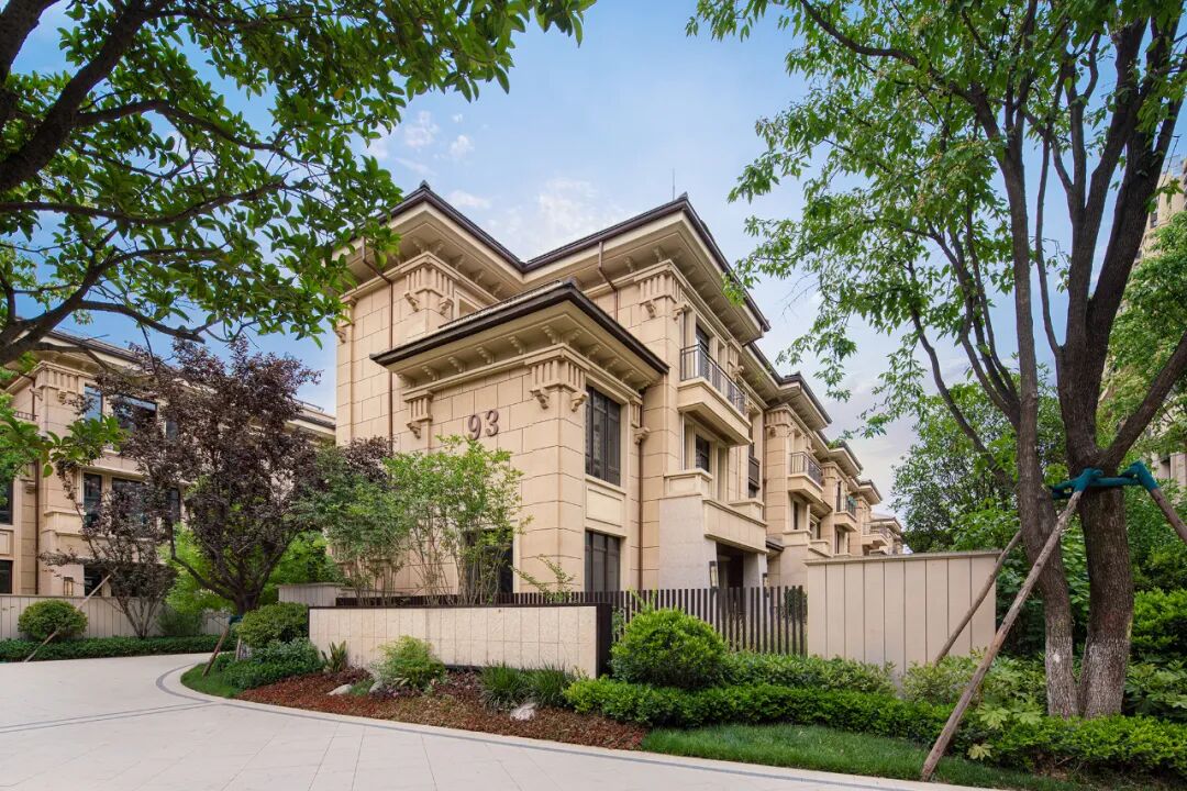 龙湖,做时间的朋友!