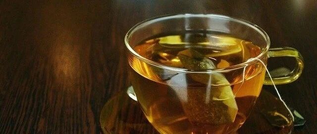 入秋别再喝绿茶！茶性一览表，最适合秋天的是……