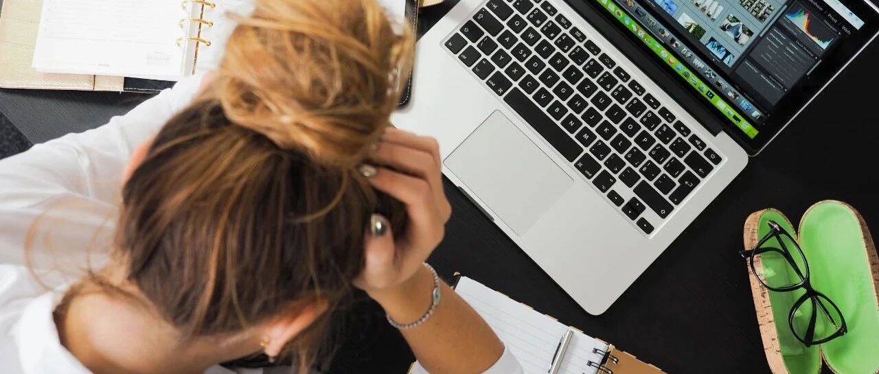 炎热夏季，这两种风千万要少吹！俩小伙中招，一个口眼歪斜、一个四肢不利……可怕~