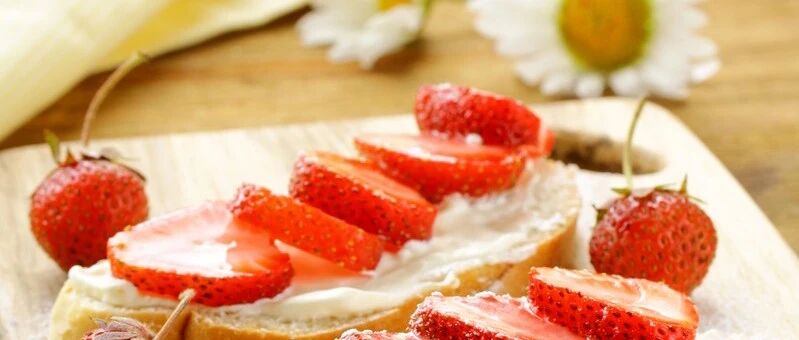 这种小红果春天要多吃！别怕贵！好处特别多~