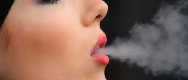 3亿国人正在花钱“买病”！快看看吸烟者的肺，真的让人发抖！不是吓唬你，马上戒烟吧！